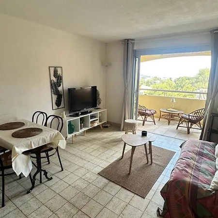 Cozy For 3 People Appartement Saint-Raphaël